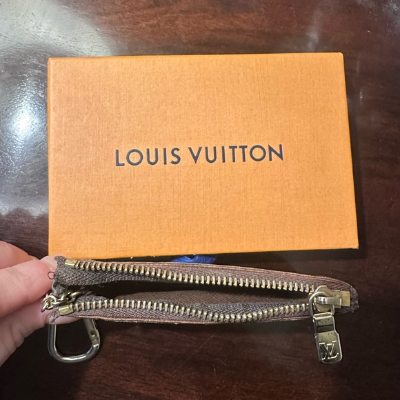 Louis Vuitton Brown Monogram Key Pouch / Card Holder - Picture 3 of 6